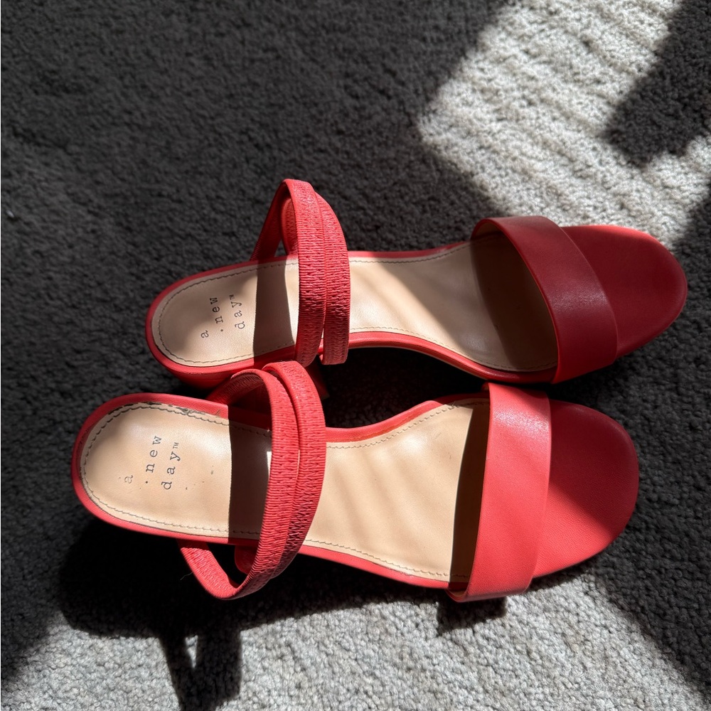 A New Day Women's Vibrant Peachy Red Sandals